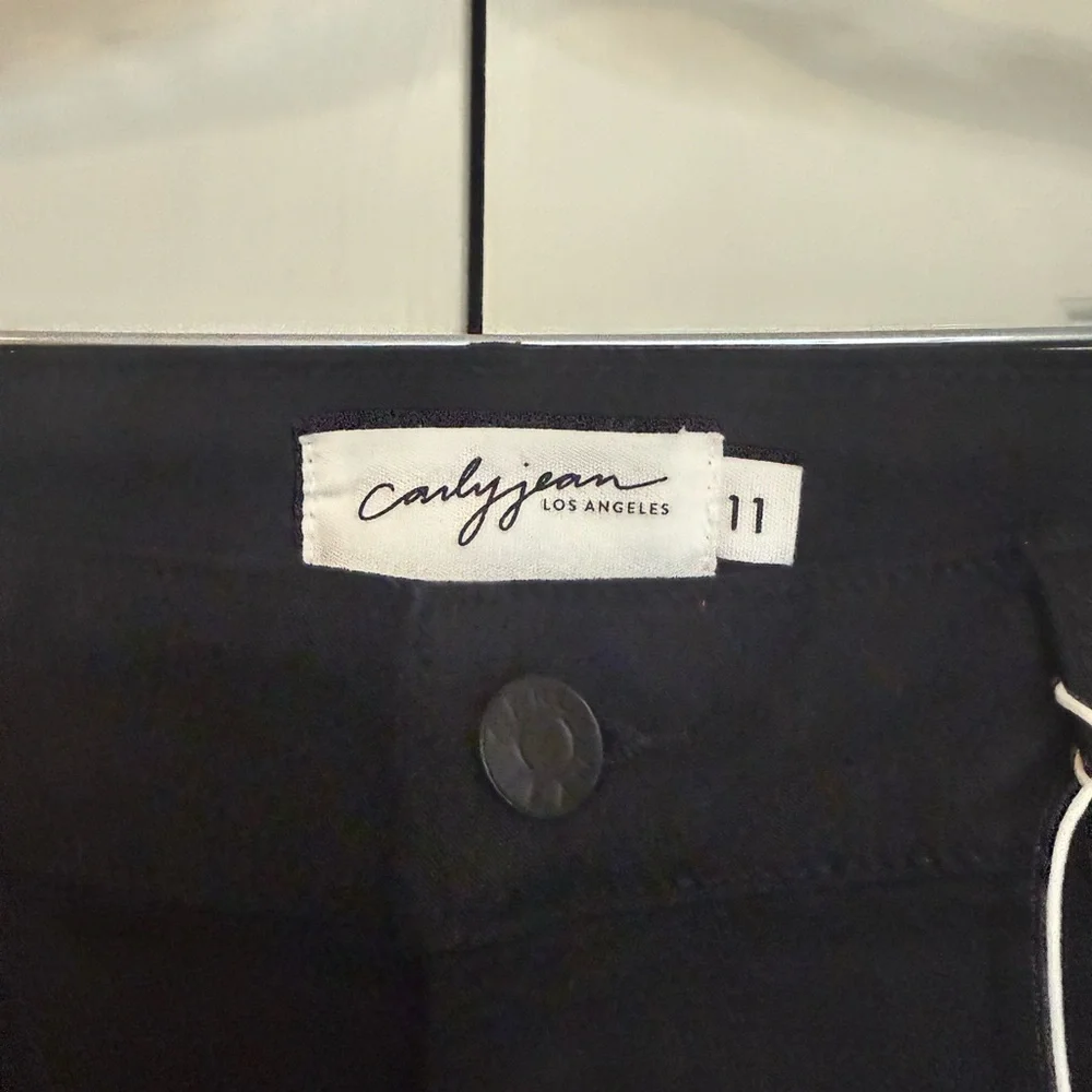 Carly Jean Los Angeles Women’s Kate Slim Distressed Black Jean Feminine Size 11 - Picture 3 of 7